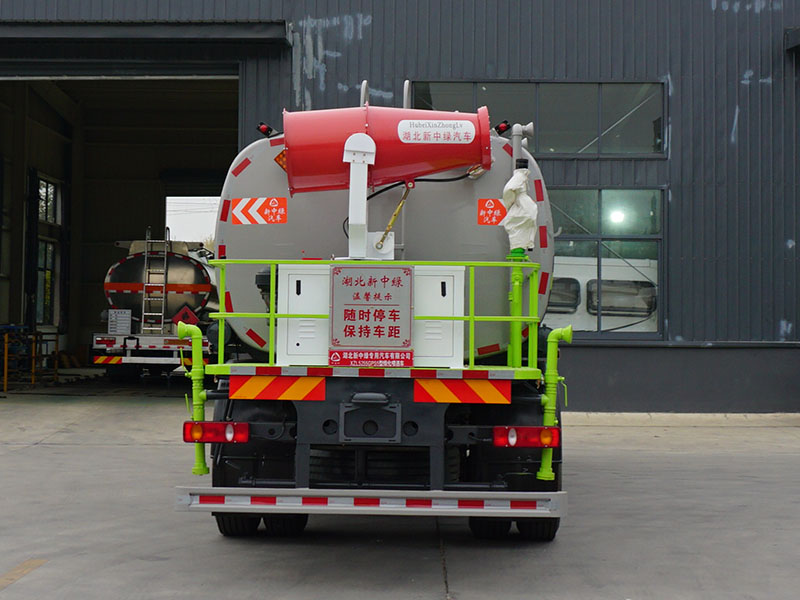 中潔牌XZL5255GPS6型綠化噴灑車(chē)