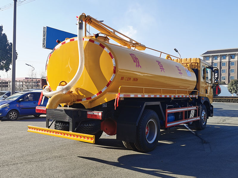 中潔牌XZL5180GXE6型吸糞車(chē)