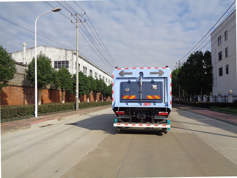 XZL5180TXCBEV型純電動吸塵車